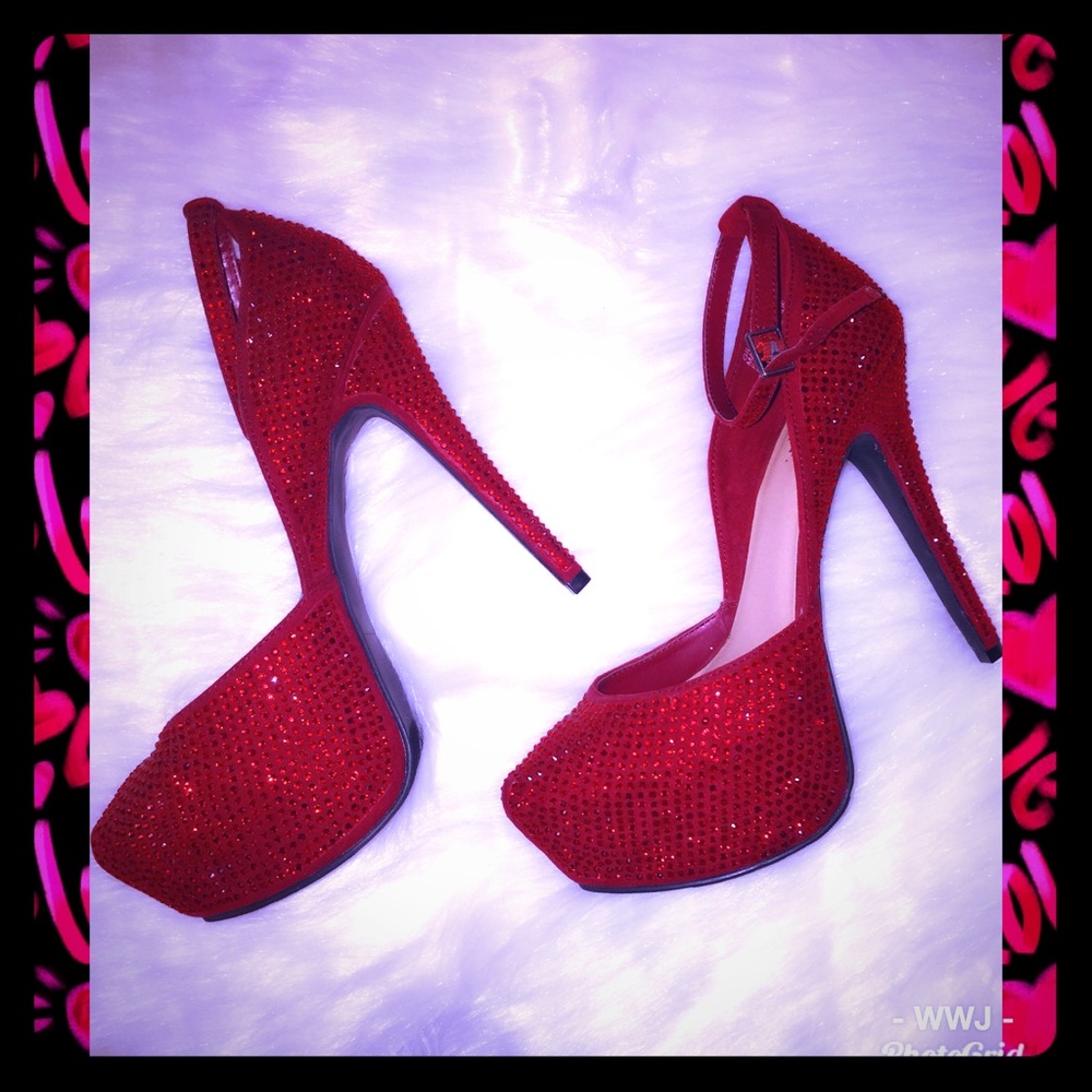 ”LUXE” Ruby Red Heels 👠